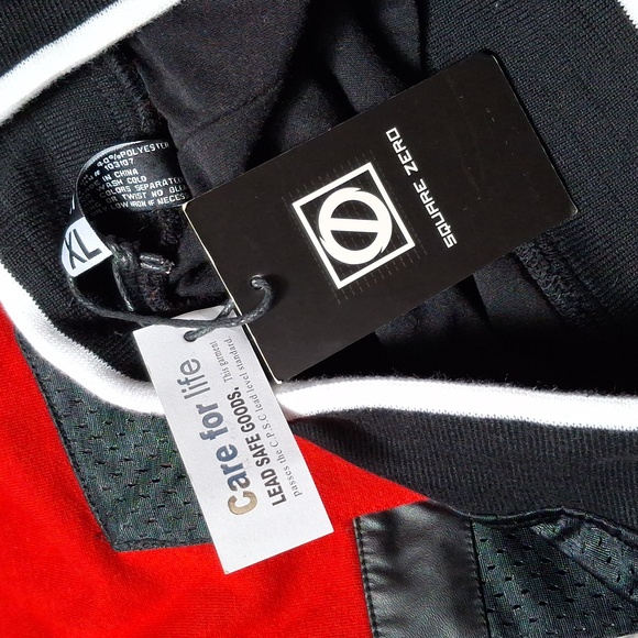 NWT Mens SQUARE ZERO Sz XL Short Pants Shorts Red and Black Jogger - Picture 3 of 5